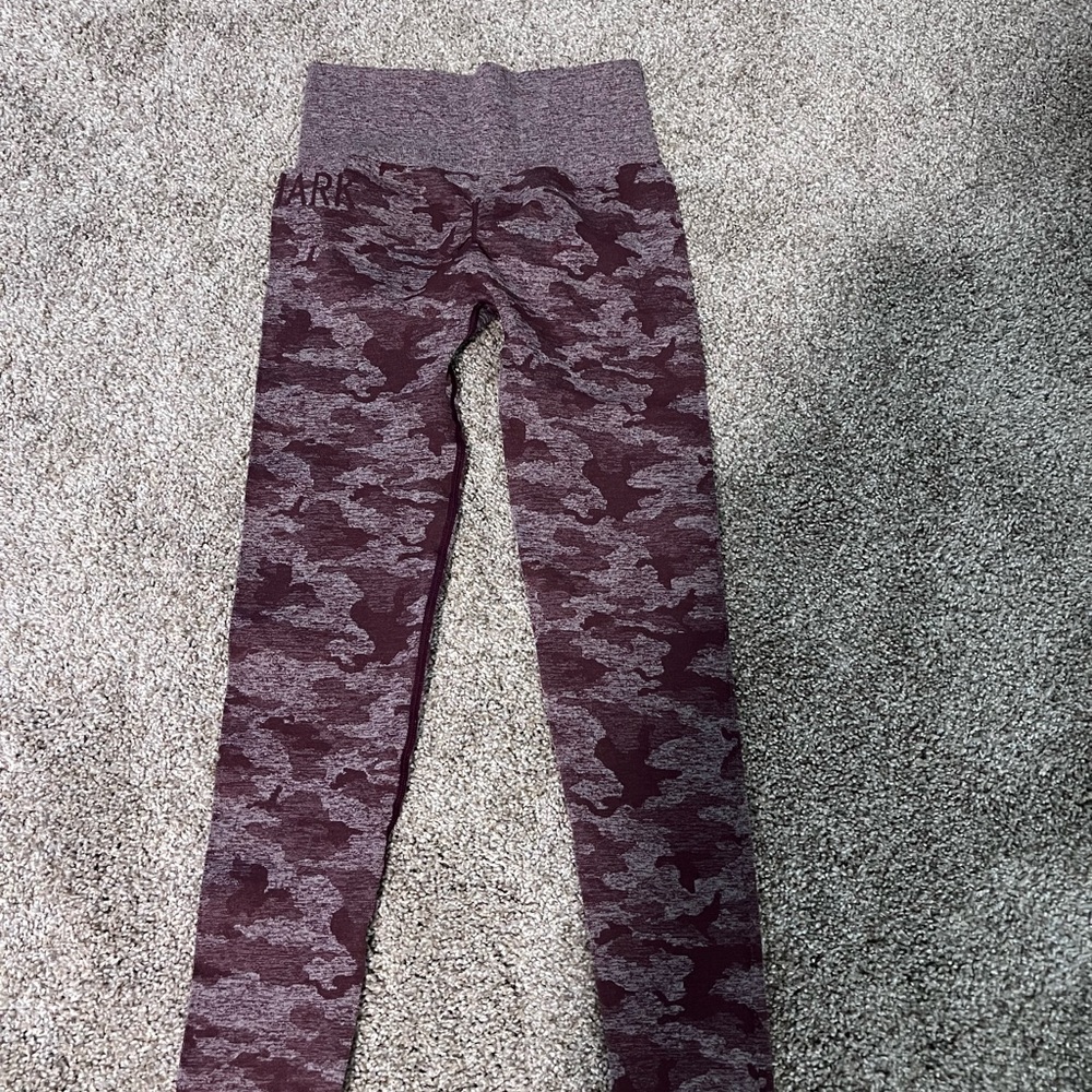 Gymshark burgundy camo seamless leggings